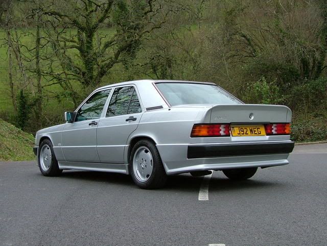 ive got tonnes of pics of 190E's but only a few amg ones and here they are
