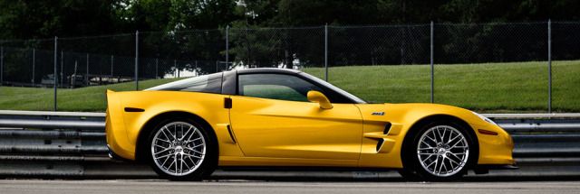 chevrolet-corvette-zr1-baseball-card-flyout-mm_1-970x325.jpg