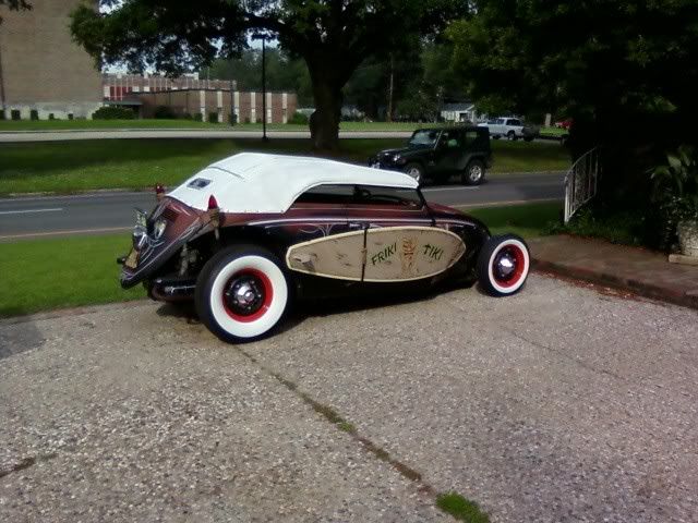 Image may have been reduced in size. Click image to view fullscreen.