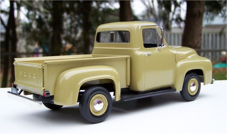 AMT1953FordF-100Pickup3.jpg