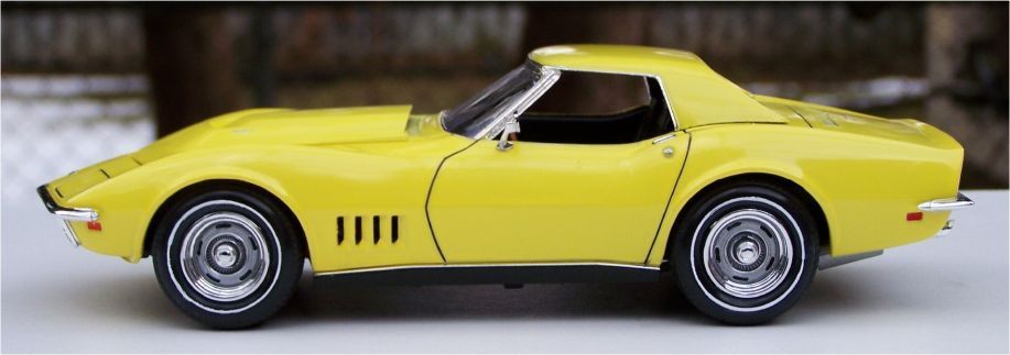 Revell%201968%20Corvette%20Roadster%20L8