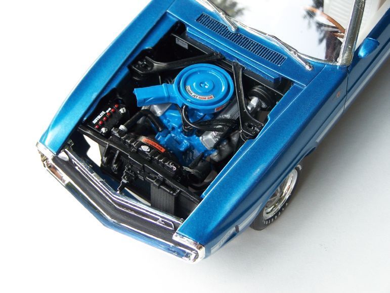 Revell%201969%20Ford%20Shelby%20GT500g_z
