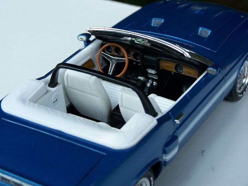 Revell%201969%20Ford%20Shelby%20GT500h_z