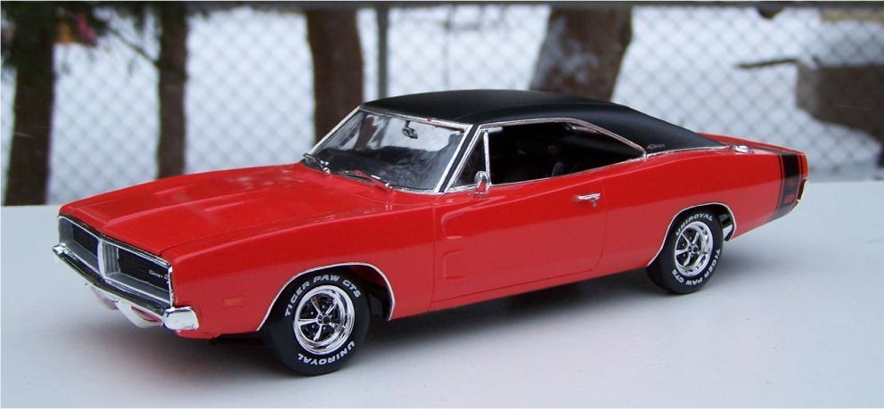 Revell1969DodgeChargerRTa_zps55076cbb.jp