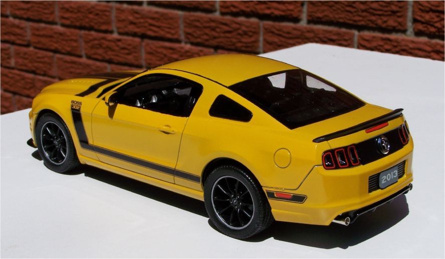 Revell2013MustangBoss302b_zpsa74fc344.jp