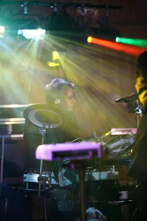 IMAGE: http://i27.photobucket.com/albums/c170/tj289/IMG_0452Large.jpg