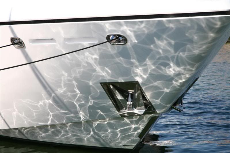 IMAGE: http://i27.photobucket.com/albums/c170/tj289/Predator130009Large.jpg