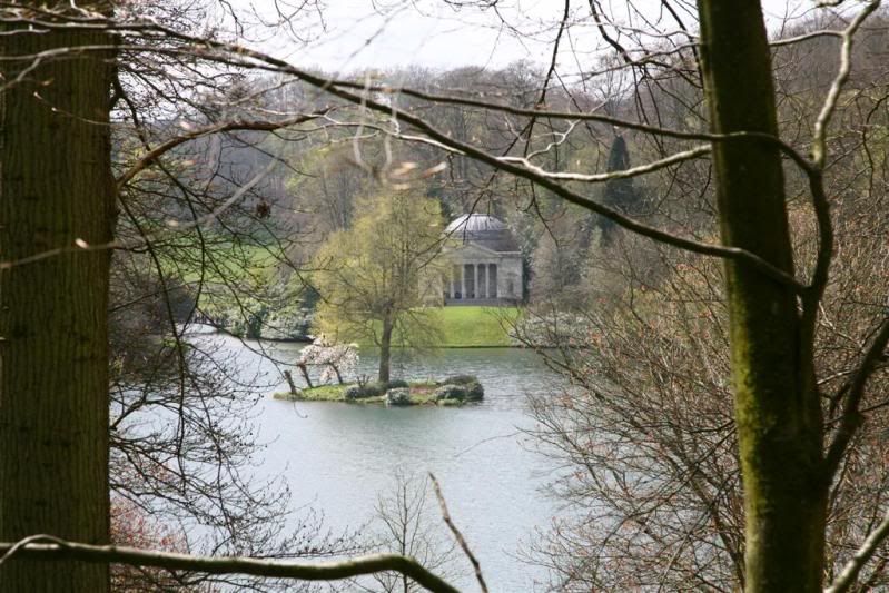 IMAGE: http://i27.photobucket.com/albums/c170/tj289/Stourhead/Stourhead015Large.jpg
