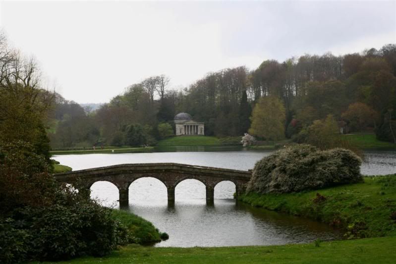 IMAGE: http://i27.photobucket.com/albums/c170/tj289/Stourhead/Stourhead101Large.jpg