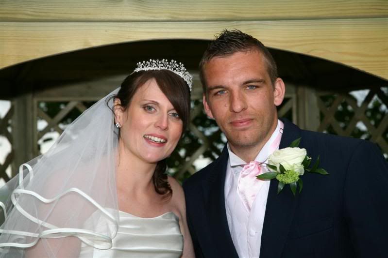 IMAGE: http://i27.photobucket.com/albums/c170/tj289/Wedding%20at%20Wellington%20Barn/DaveKellyWedding346Large.jpg