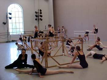 Image hotlink - 'http://i27.photobucket.com/albums/c172/huang_kewen/1005.jpg'