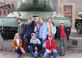 http://i27.photobucket.com/albums/c182/a9a/11.jpg