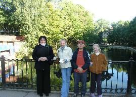 http://i27.photobucket.com/albums/c182/a9a/4.jpg