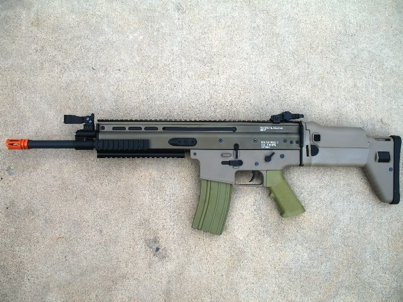 http://i27.photobucket.com/albums/c186/Captain_Kev/SCARreview007.jpg