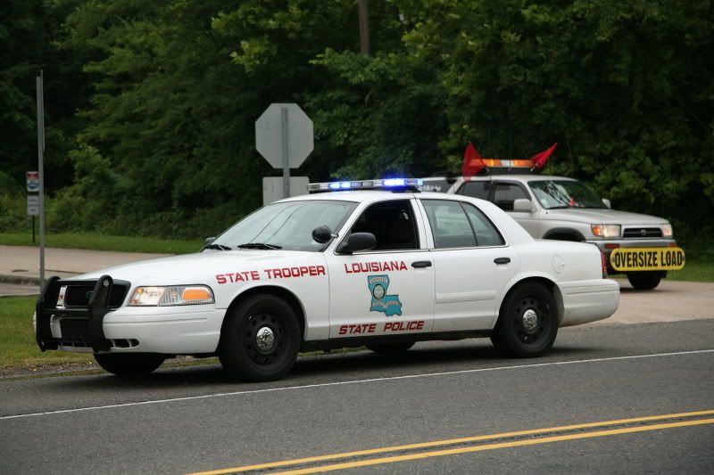 Louisiana_State_Trooper_cruiser.jpg