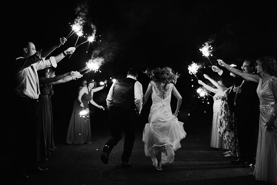 photo WarrenKathryn_Wedding_Blog055.jpg