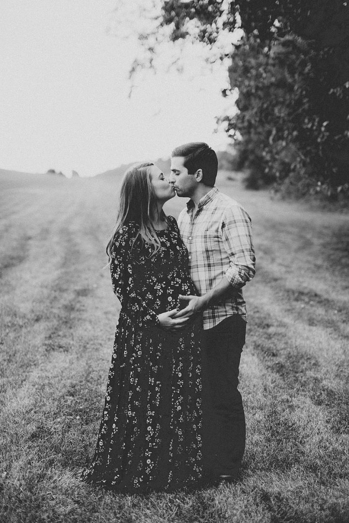  photo brookecourtney_kyledanielleexpecting-13.jpg