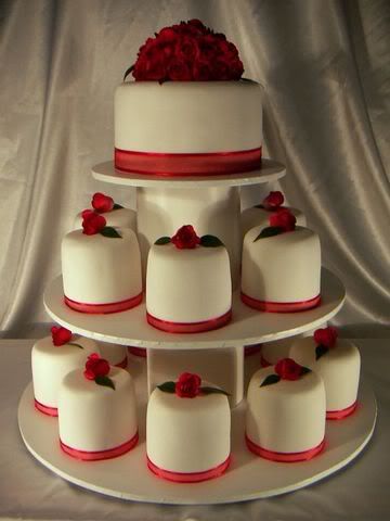 mini wedding cakes