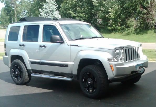 2011 Jeep liberty chrome running boards #4