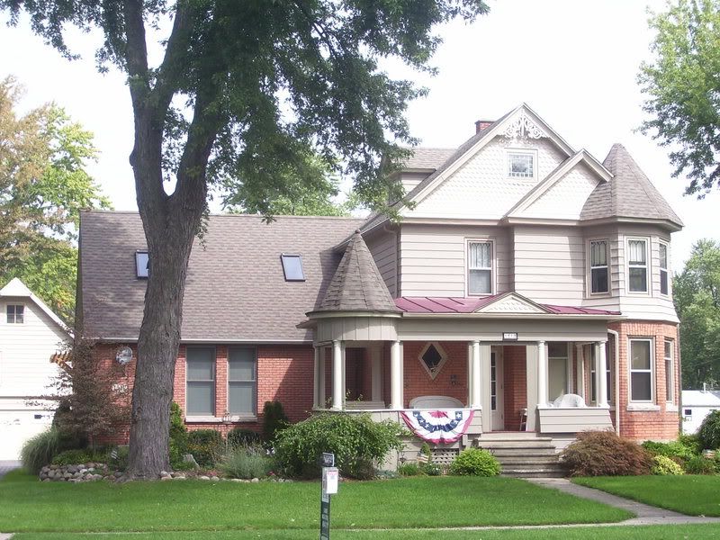 Downriver tour Michigan