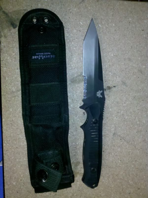 Knives Topps, Benchmade, Kabar Pirate 4x4